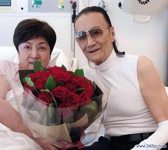 谢贤一年前已不太认得人